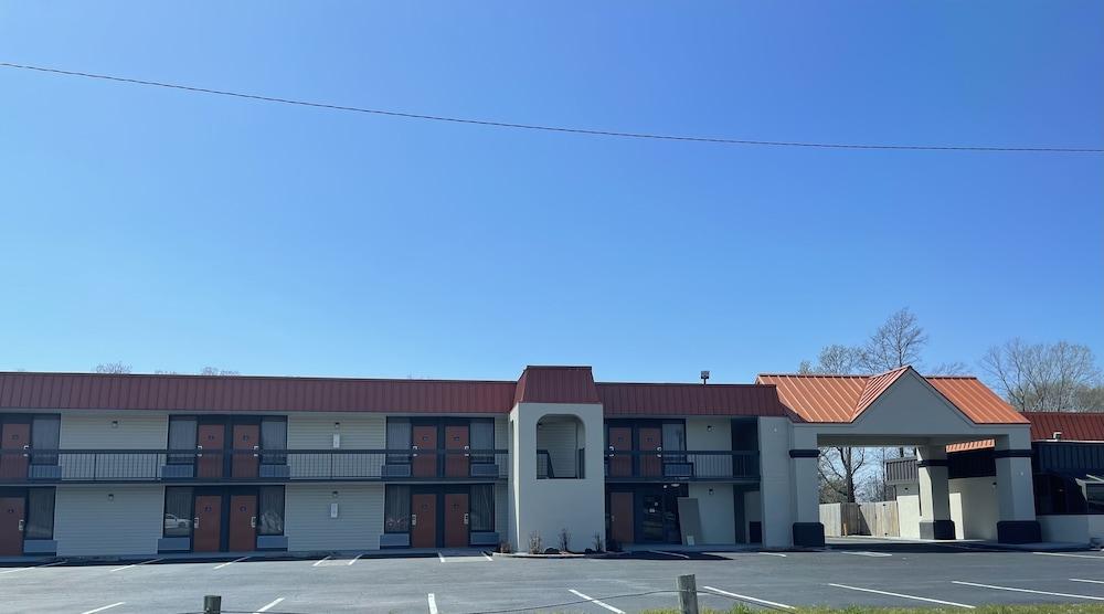 Motel 6 Marion Ar Exteriör bild